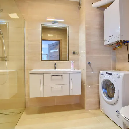 Διαμέρισμα Hike & *